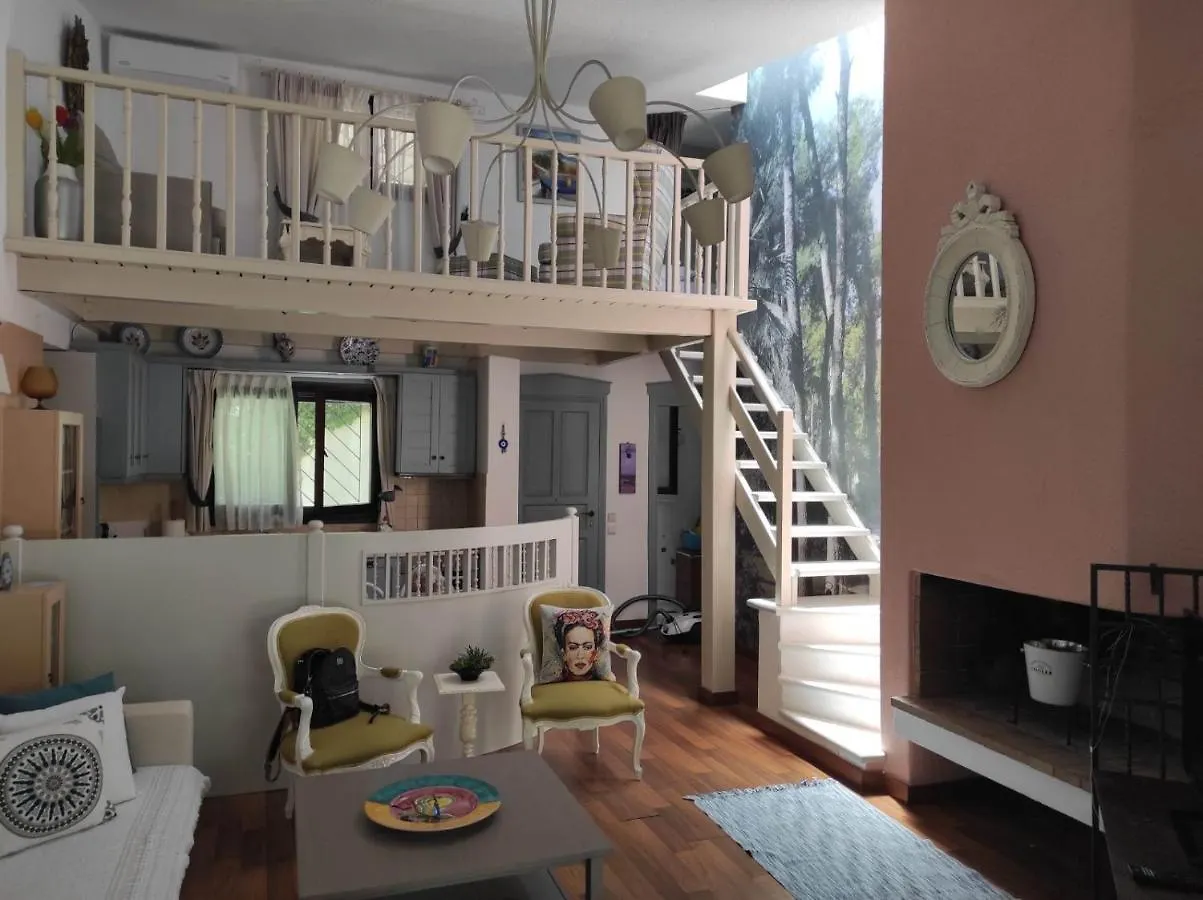 فيلة Forest Retreat باراليا ساني